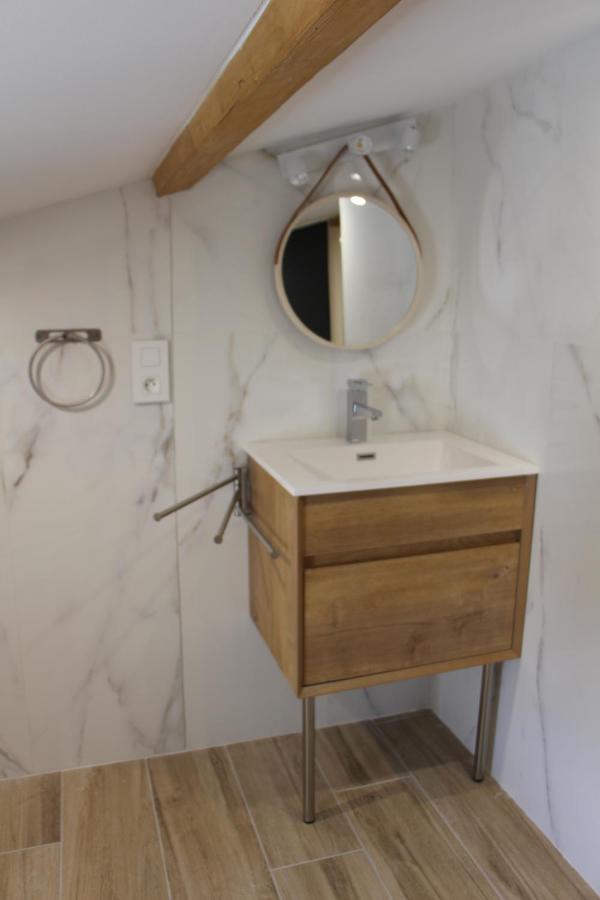 Вілла Loft Lou Pitchoun Saint-Etienne-du-Gres Екстер'єр фото
