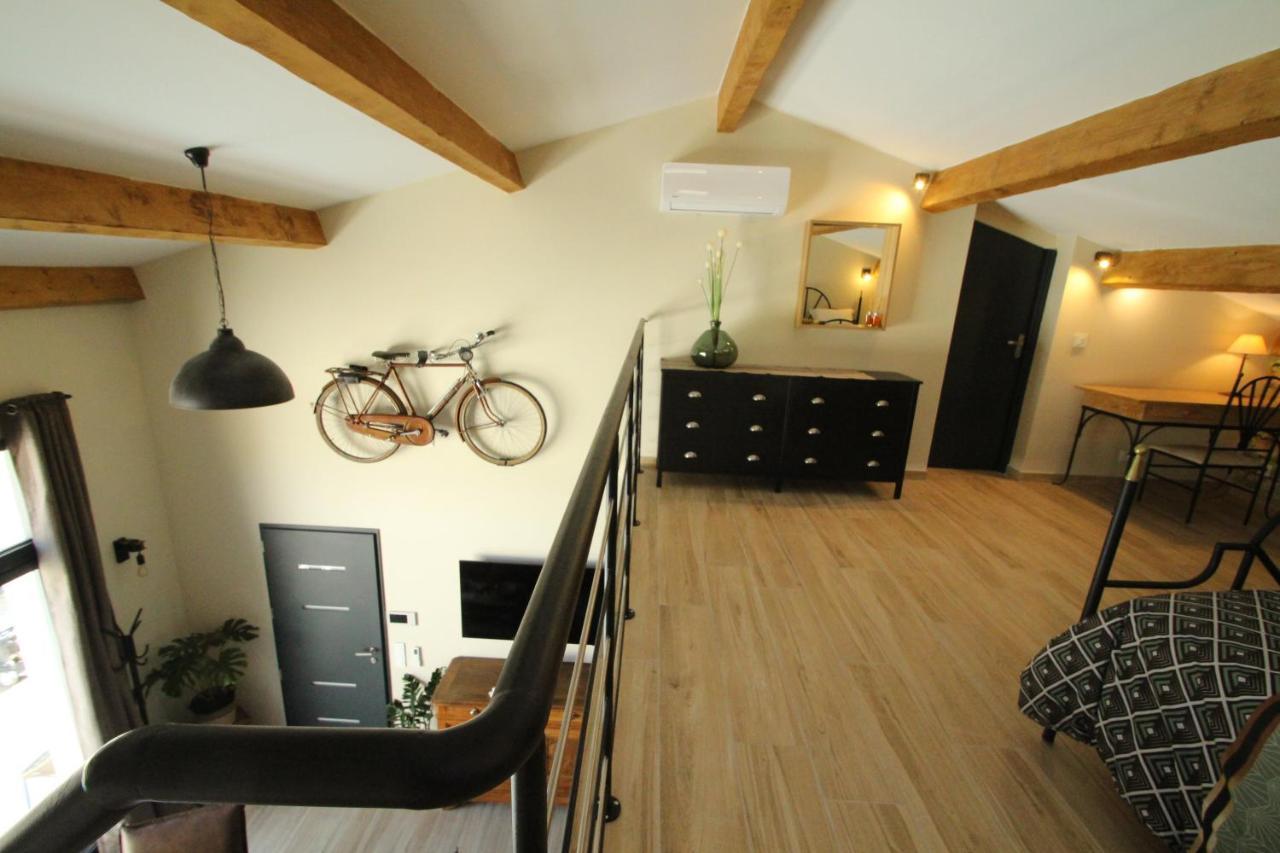 Вілла Loft Lou Pitchoun Saint-Etienne-du-Gres Екстер'єр фото